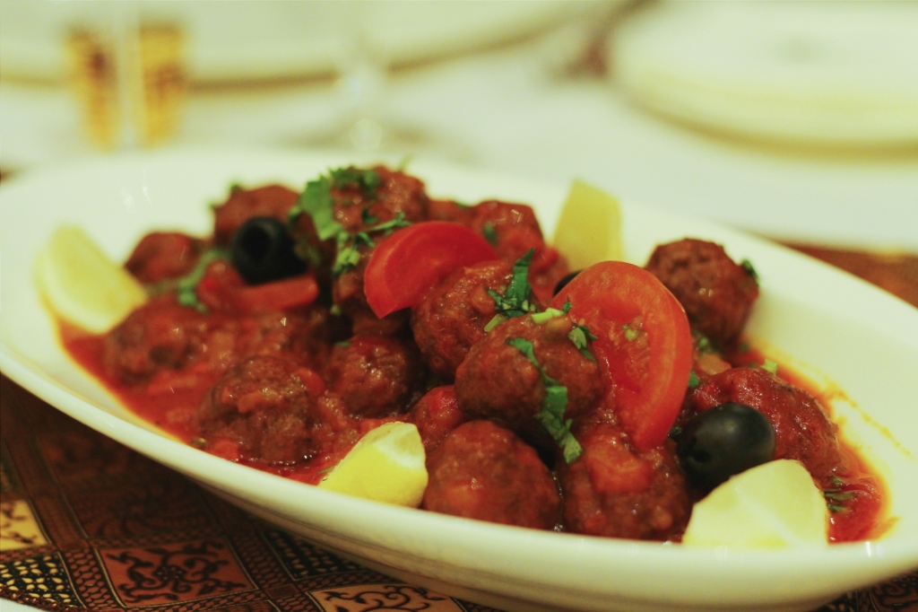 Moroccan meatballs with tomato